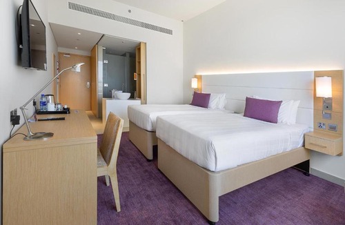 Discovery Gardens Hotel | Premier Inn Dubai Ibn Battuta Mall