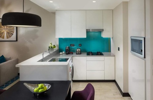 Al Barsha 1 Apartment | Premium 1 Bedroom Walk from Mall Of Emirates