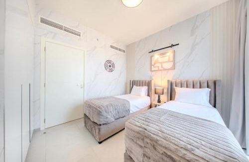 Sharjah Apartment | Premium 3BR - Maid Room - Boulevard Aljada by Arada -Pool - Gym