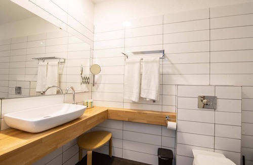Tel Aviv City Center Hotel | Premium Chic Deluxe Suit