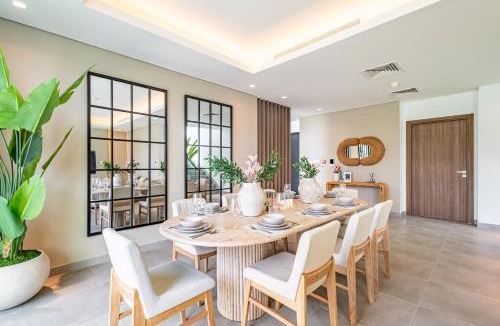 Abu Dhabi Villa | Premium Vacation Home - Spacious and Stylish - Yas Island