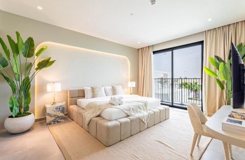 Abu Dhabi Villa | Premium Vacation Home - Spacious and Stylish - Yas Island