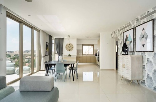 Jerusalem City Centre Apartment | Presidential Two-Bedroom Apartment With Terrace