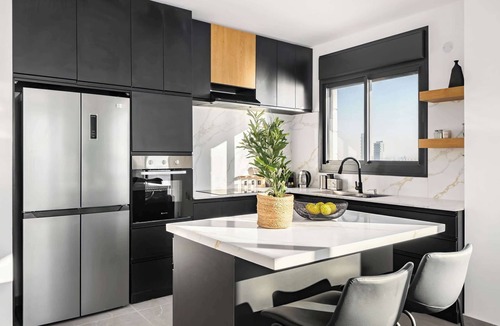 Bat Yam Apartment | Prestige 4BR Breathtaking Sea Views | Mamad