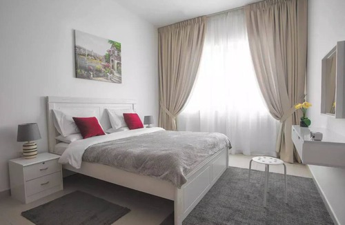 Abu Dhabi Apartment | PRIME LOCATION 3 Bedroom Beach Front Side View
