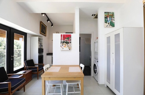 Tel Aviv Promenade Apartment | Prime location & Spacious 1 BR home in Tel Aviv Beach area
