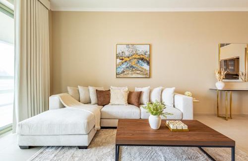 Saadiyat Cultural District Apartment | Private Beach - Full Zayed Museum Views - 1 min walk to Mamsha Boulevard and Beach - Ajwan Towers - Massive Balcony - 5 min to Louvre, Zayed National Museum, teamLab Phenomena, National History Museum, Guggenheim and more
