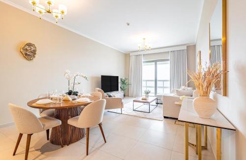 Saadiyat Cultural District Apartment | Private Beach - Full Zayed Museum Views - 1 min walk to Mamsha Boulevard and Beach - Ajwan Towers - Massive Balcony - 5 min to Louvre, Zayed National Museum, teamLab Phenomena, National History Museum, Guggenheim and more