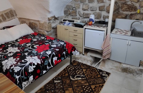 Bethlehem Apartment | Private Cozy Studio in the heart of Bethlehem Old City