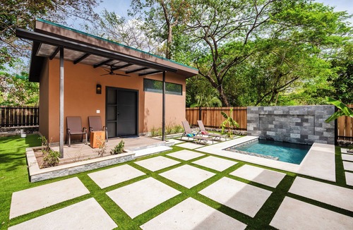 Potrero Cabin | Private Tropical Compound Exclusive Pool 2 Villas Fast WiFi
