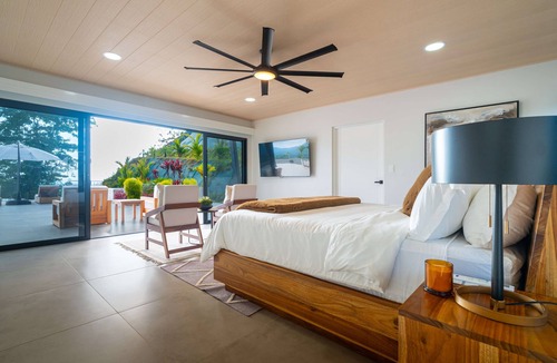 Chontales House | Private luxury villa with infinity pool and panoramic views near Ojochal