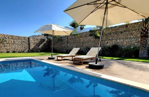 As Sifah Villa | Private Pool Retreat - Full-Service Villa