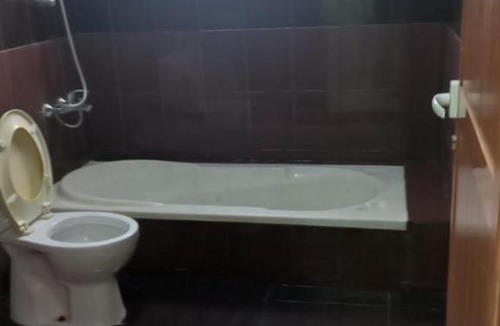 Al Mazra Hostel | Private Rooms For Rent Near Airport - Raha Hostel