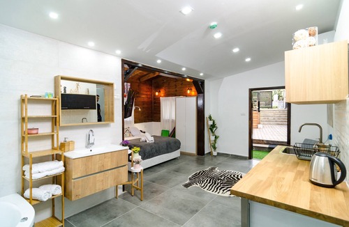 Tiberias Old City Cabin | Private Suite's that provides comfort and beauty to our guests!