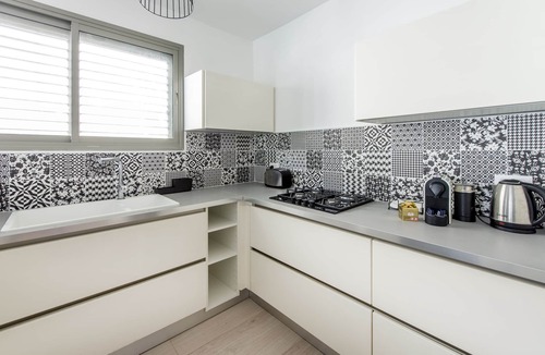 Ra'ananna Apartment | PROMO AUGUST 2023 in the center of RAANANA, near ahuza