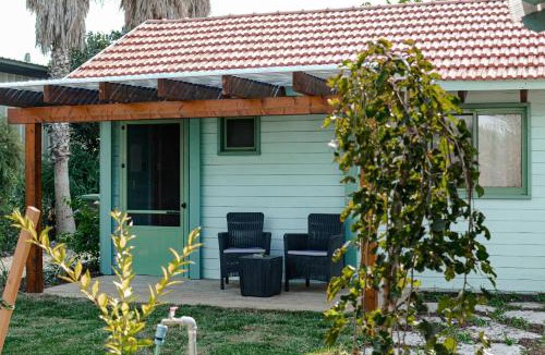 Kfar Baruch Cabin | Provence in the Valley