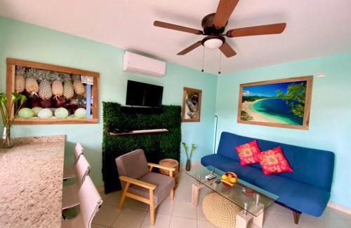 Coco House | PuraVida Escape - 60 Metres from Beach