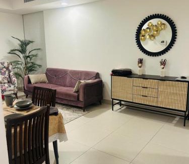 Al Ghubrah Ash Shamaliyyah Apartment | Pure Elegance Stays