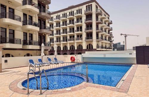 Al Barsha Apartment | PVH - Lincoln Park - Sleek Studio Near Miracle Garden