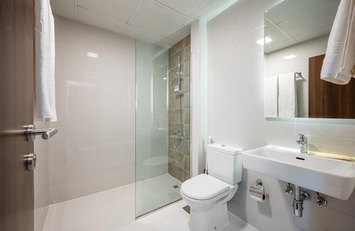 Jumeirah Village Circle Apartment | Quickstay holiday homes Contemporary 1BHK with Home Feel