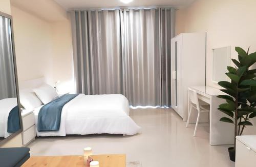 Dubai Apartment | Quickstay holiday homes Stylish Studio Silicon Oasis-124