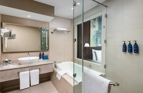 Sohar Hotel | Radisson Blu Hotel & Resort, Sohar