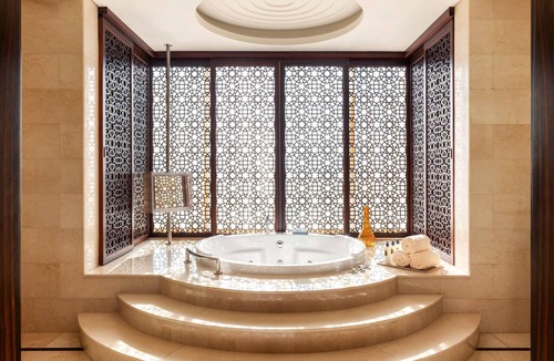 Bur Dubai Hotel | Raffles Dubai