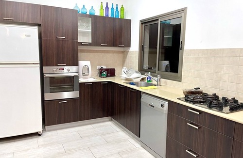 Netanya Apartment | Ramat Poleg 3 br, 2 baths, Beachfront on the 14 floor, great views Next to Piano
