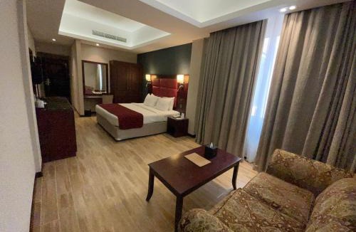 Qurm Hotel | Ramee Guestline Hotel