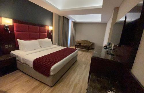 Qurm Hotel | Ramee Guestline Hotel