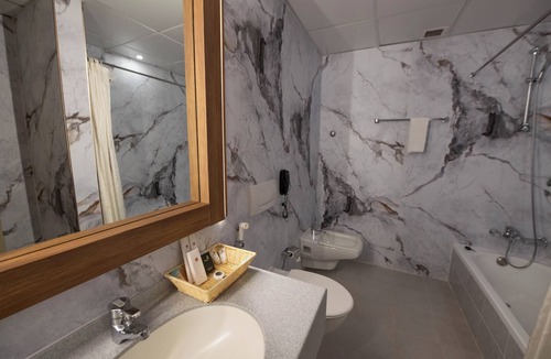 Qurm Hotel | Ramee Guestline Hotel Qurum