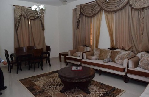 Salalah Villa | Red-37 - Bn Breek Villa