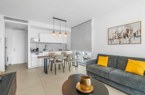 Eilat Apartment | Redsearent suite with pool view 16