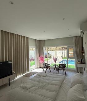 Al Hamra Ski Chalet | Reef ALjabal Rest