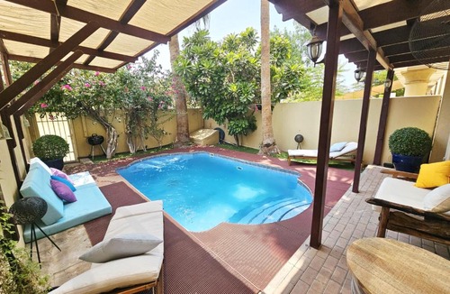 Emirates Hills Villa | Relaxing Villa with Private Pool in The Springs - sleeps 5