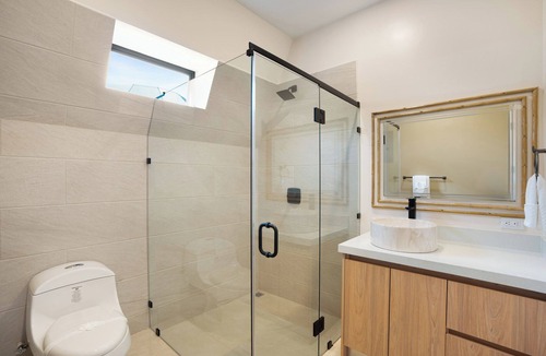 Potrero Hotel | Resort Villa 5 Min to the Beach w Pool + Kitchen