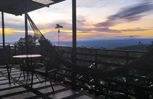 Bijagua Cottage | Rio Celeste Nature View (Blue River access)