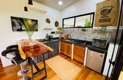 Uvita Apartment | River Lodge — Your Luxurious Jungle Hideaway in the Heart of Uvita