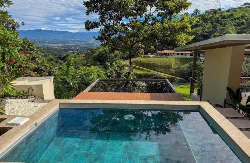 Mercedes Apartment | Roca Verde Retreats & Car Rental