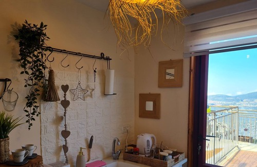 Artists Colony House | Romantic authentic apartment in the city center with amazing views
