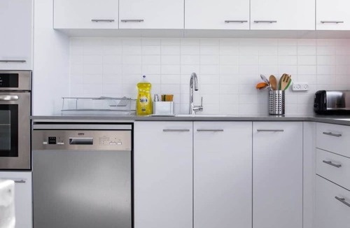 Bat Yam Apartment | Romantic Chic Apartment with Amazing Sea Views, Romantic Sea View Chic suite