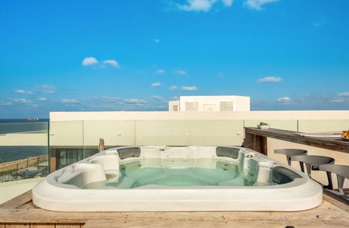 Haifa Condo | Rooftop Jacuzzi Seafront Penthouse by Sea N' Rent