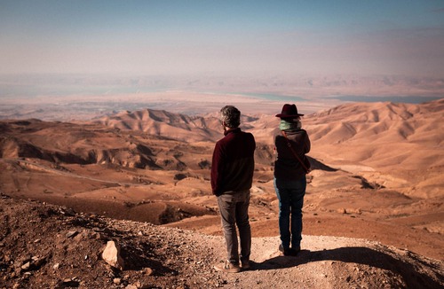 Karak Governorate Bed & Breakfast | Room , cultural experience and great landscapes