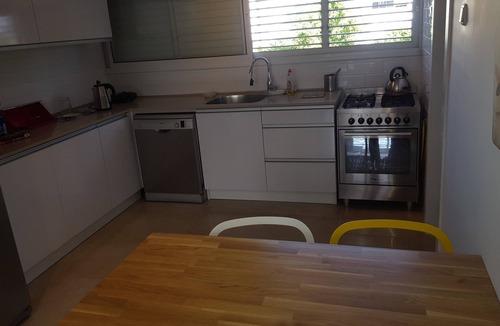 Kiryat Ono Apartment | Room near Sheba Medical Center and TLV Airport