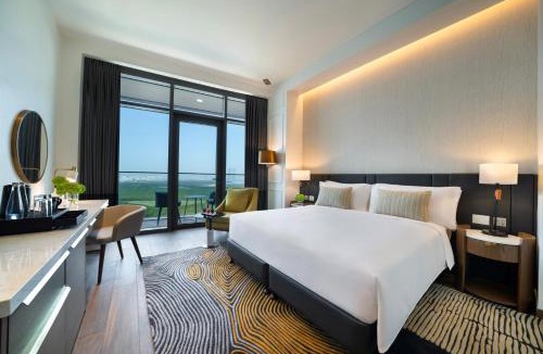 Ras Al Khaimah Hotel | Rotana Ras Al Khaimah - The Mangroves