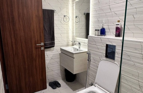 Muscat Apartment | Royal Al Arfan 2-bedroom apartment in tranquil Muscat