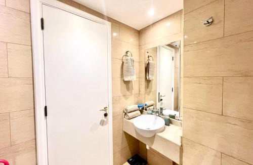 Al Hamra Village Apartment | Royal Breeze Executive Studio