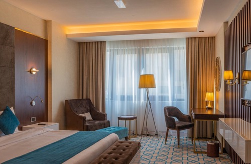 Al Khuwair Hotel | Royal Crown Hotel - Oman