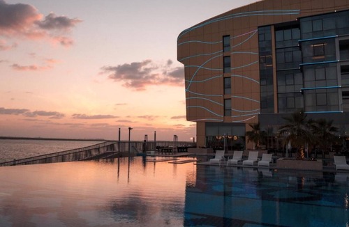 Abu Dhabi Apartment | Royal Suite Near Zayed Heritage Center