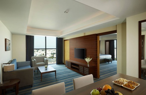 Al Ghubrah Ash Shamaliyyah Hotel | Royal Tulip Muscat
